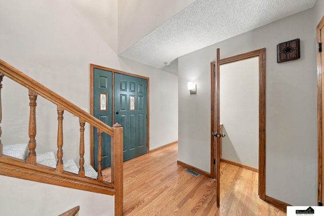 3749 S 78th Street, Lincoln, NE 68506
