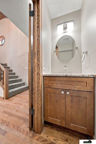 3749 S 78th Street, Lincoln, NE 68506