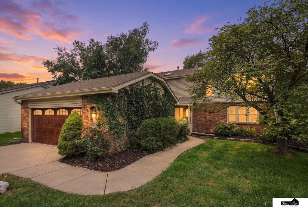 3749 S 78th Street, Lincoln, NE 68506