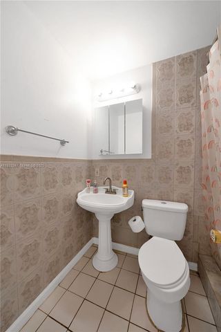 4457 NW 185th St, Miami Gardens, FL 33055