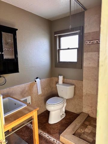 716 Nebraska Avenue, Madera, CA 93638