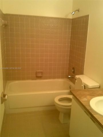 3819 SW 69th Ave 14-L, Miramar, FL 33023