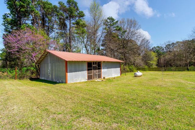 135 County road 1105, Daingerfield, TX 75638