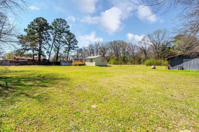 135 County road 1105, Daingerfield, TX 75638