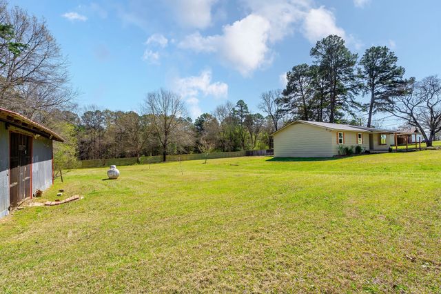 135 County road 1105, Daingerfield, TX 75638