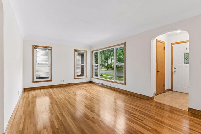 840 Armstrong Avenue, Saint Paul, MN 55102
