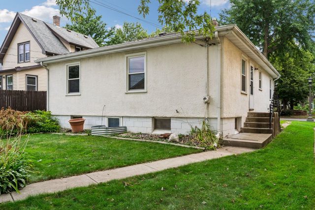 840 Armstrong Avenue, Saint Paul, MN 55102