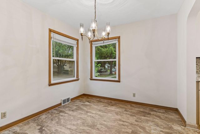 840 Armstrong Avenue, Saint Paul, MN 55102