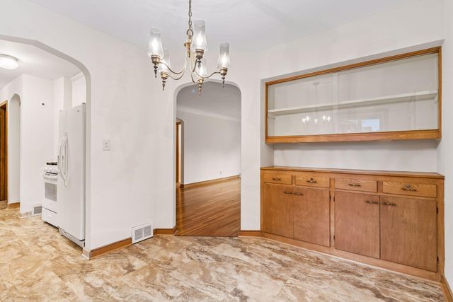 840 Armstrong Avenue, Saint Paul, MN 55102