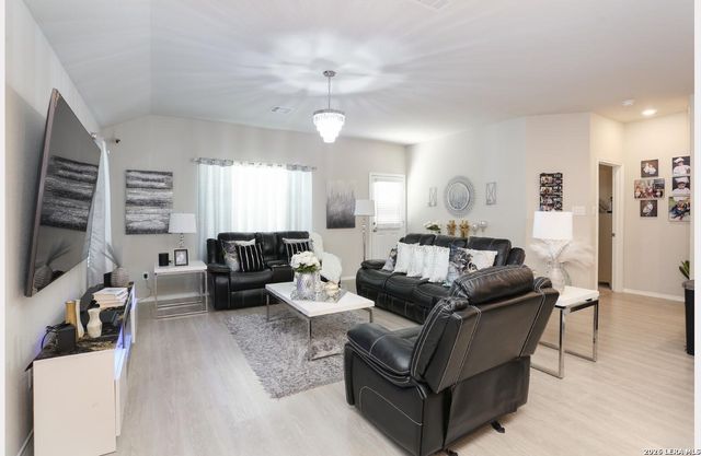 8418 TERLINGUA CV, Converse, TX 78109