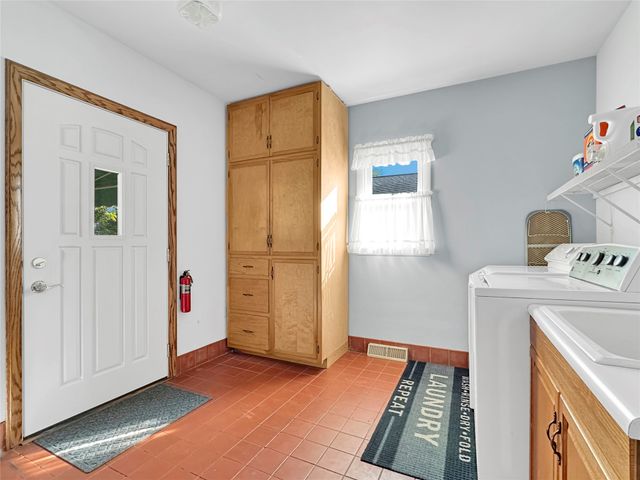 445 E 36TH Street, Erie, PA 16504