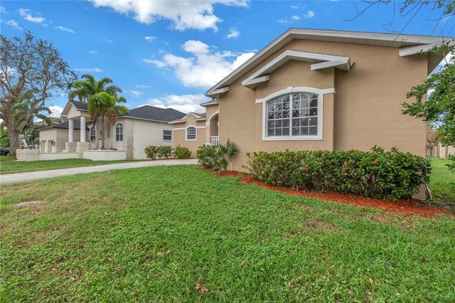 7380 PEBBLE BEACH LANE, Seminole, FL 33777