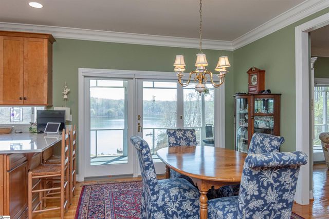 102 E Peninsula Drive, Laurens, SC 29360