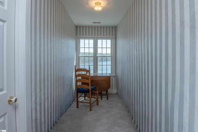 102 E Peninsula Drive, Laurens, SC 29360