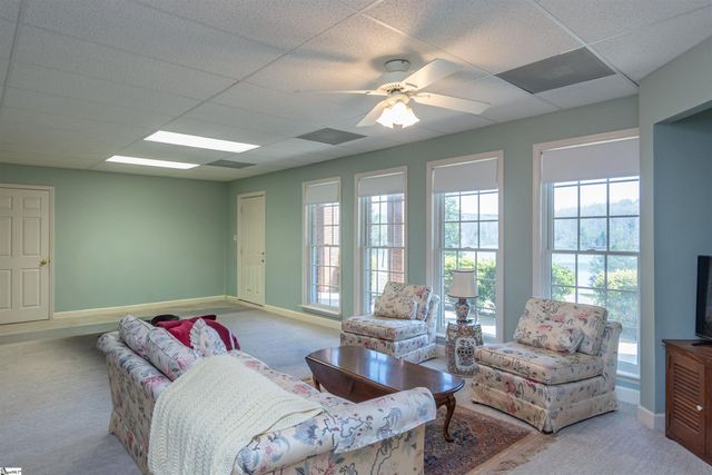 102 E Peninsula Drive, Laurens, SC 29360