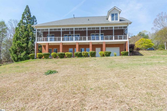 102 E Peninsula Drive, Laurens, SC 29360