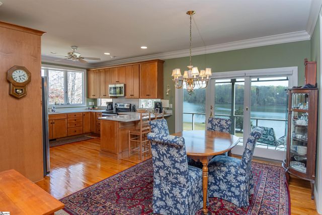 102 E Peninsula Drive, Laurens, SC 29360