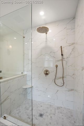 475 Saint Clair Avenue, Grosse Pointe, MI 48230