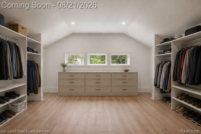 475 Saint Clair Avenue, Grosse Pointe, MI 48230