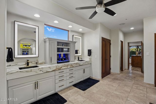 9997 E RISING SUN Court, Scottsdale, AZ 85262