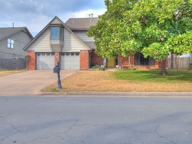 6731 E 99th Street S, Tulsa, OK 74133