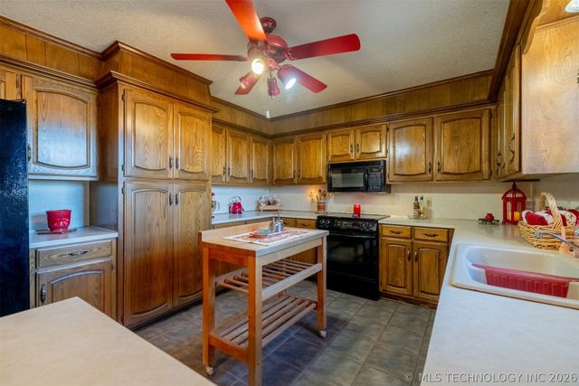 6731 E 99th Street S, Tulsa, OK 74133