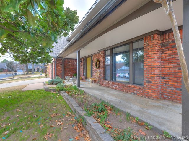 6731 E 99th Street S, Tulsa, OK 74133