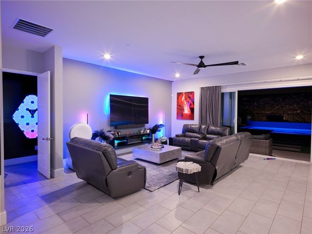 270 Shaded Canyon Drive, Henderson, NV 89012