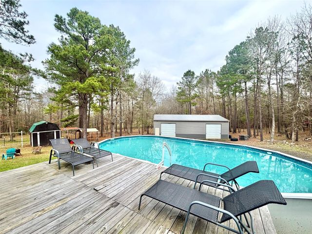 1580 Fm 1745 N, Colmesneil, TX 75938