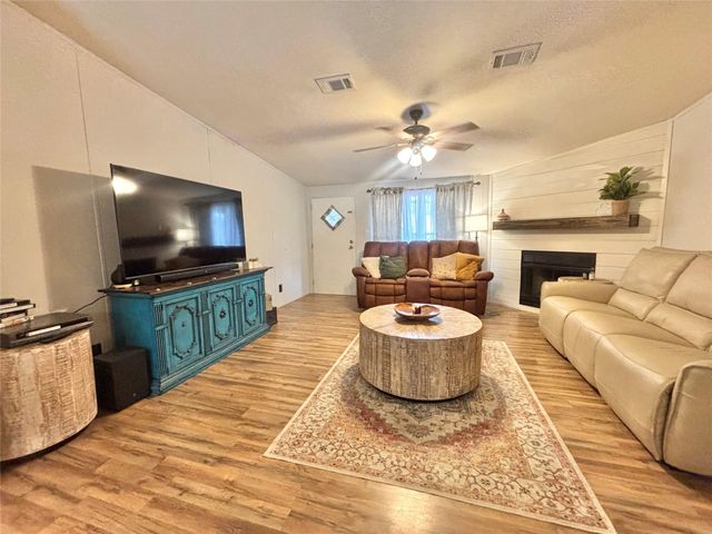 1580 Fm 1745 N, Colmesneil, TX 75938