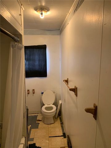211 Short St, Whitaker, PA 15120