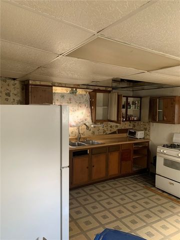 211 Short St, Whitaker, PA 15120