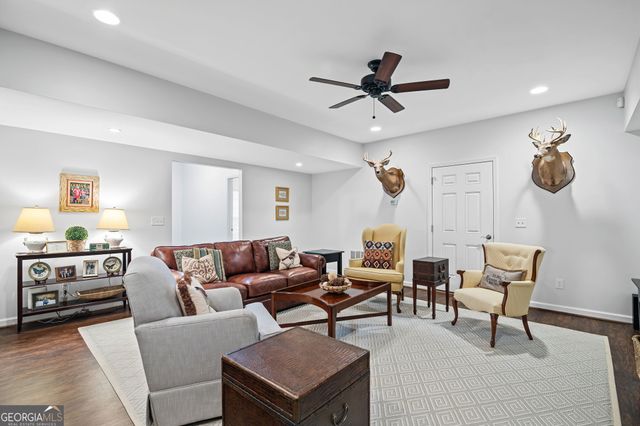 120 Longwood Lane, Newnan, GA 30263