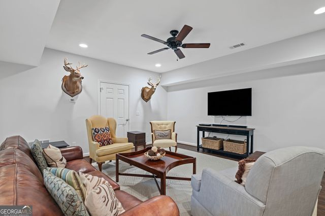 120 Longwood Lane, Newnan, GA 30263