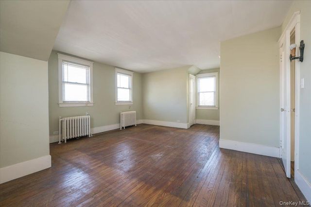 3162 Miles Avenue, Bronx, NY 10465