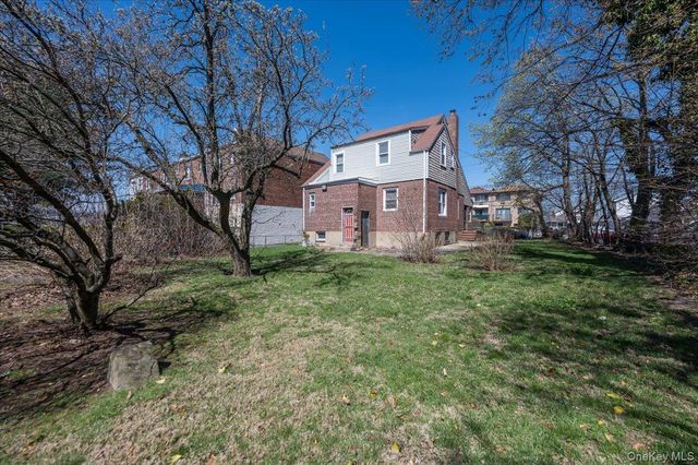 3162 Miles Avenue, Bronx, NY 10465