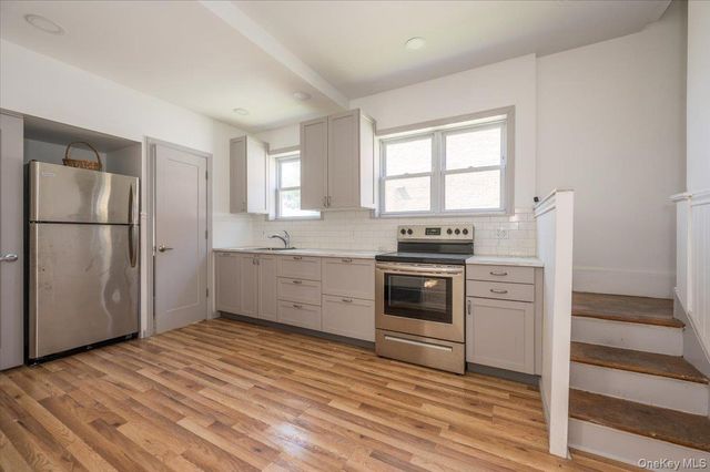 3162 Miles Avenue, Bronx, NY 10465