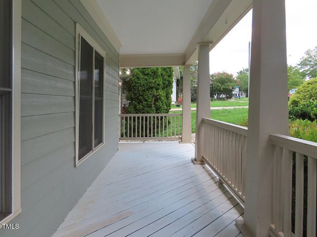 402 Weaver Mine Trail, Chapel Hill, NC 27517