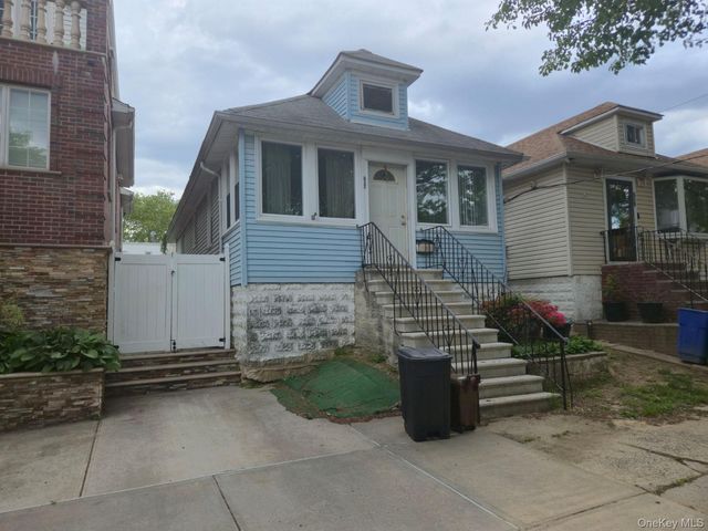 657 Wilcox Avenue, Bronx, NY 10465