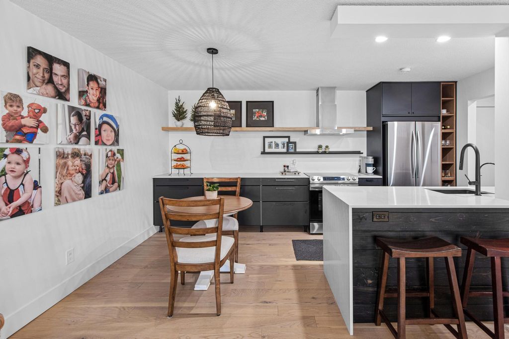 205 Barry Avenue S 311, Wayzata, MN 55391 — photo 3
