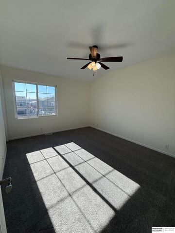 18035 Josephine Street, Omaha, NE 68136