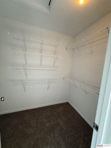 18035 Josephine Street, Omaha, NE 68136