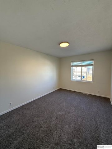 18035 Josephine Street, Omaha, NE 68136