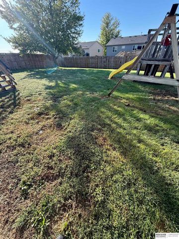 18035 Josephine Street, Omaha, NE 68136