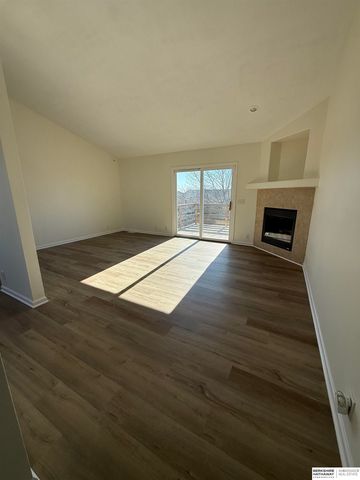 18035 Josephine Street, Omaha, NE 68136