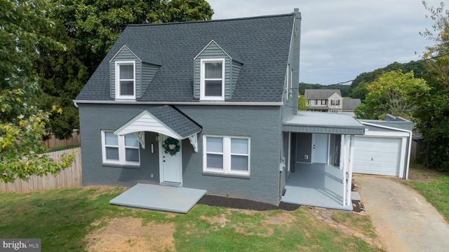 1151 DELTA RD, Red Lion, PA 17356