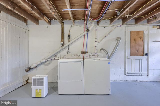 1151 DELTA RD, Red Lion, PA 17356