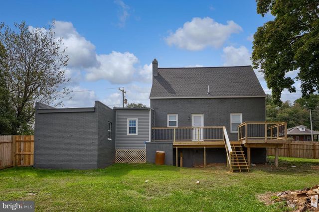 1151 DELTA RD, Red Lion, PA 17356