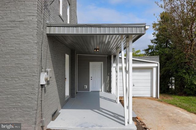 1151 DELTA RD, Red Lion, PA 17356