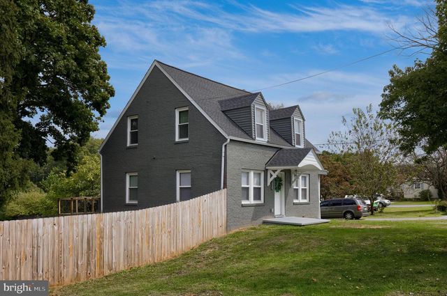 1151 DELTA RD, Red Lion, PA 17356